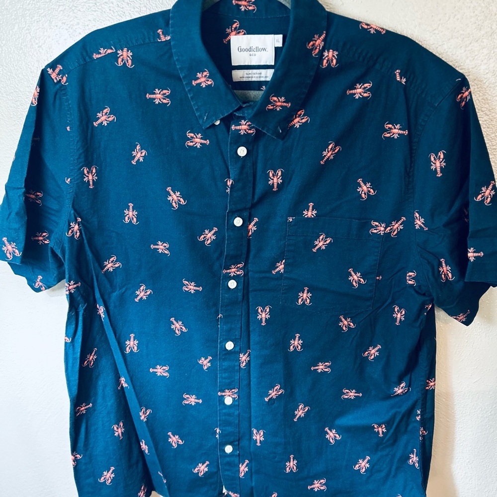 Goodfellow & Co Blue and Red Casual Button Down Lobster print Shirt XL